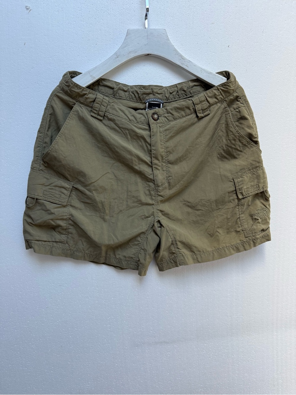 The North Face Women’s Small Cargo Hiking Shorts Khaki Olive Nylon Outdoor